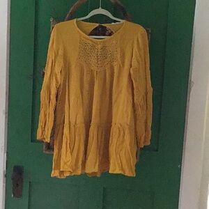 Boho Top -  NWT - size small